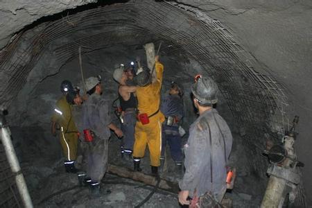 铁门关工程爆破中的危险因素分析以及应对工程爆破危险的措施